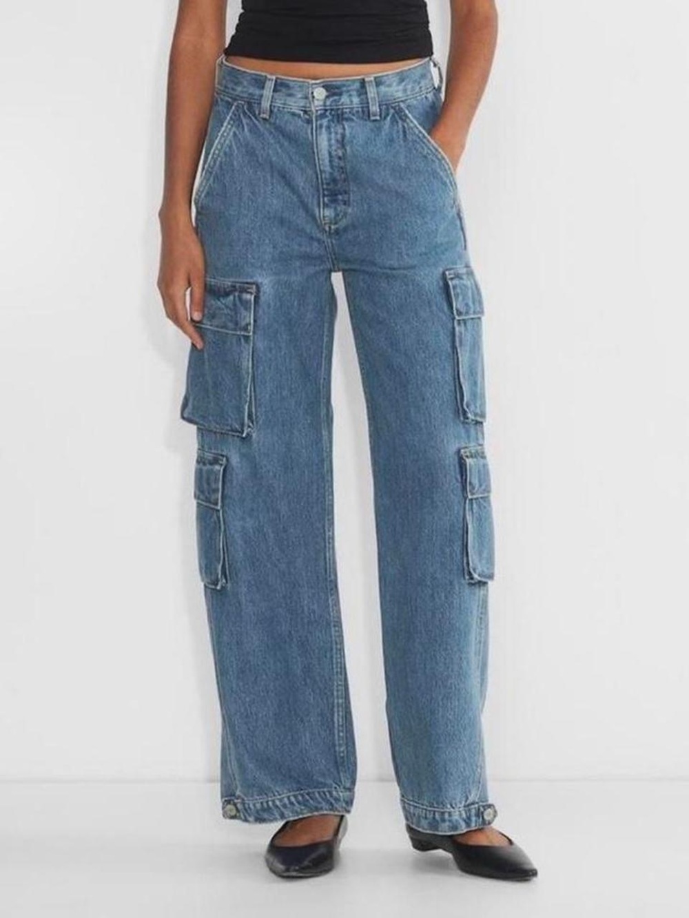 Aritzia 90s Millie Hi-Rise Cargo Jean -  size 25